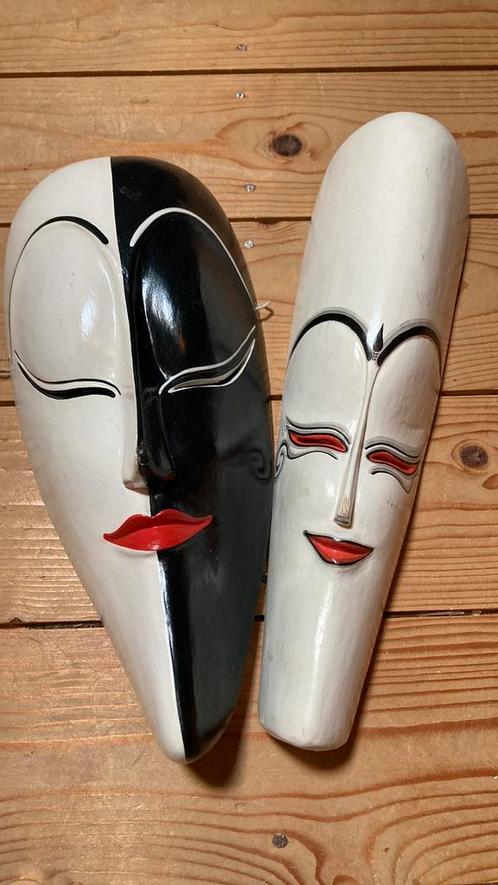 2 Mask Indonesie Bali UBUD Masker Prijs per stuk zie tekst, Antiek en Kunst, Kunst | Niet-Westerse kunst, Verzenden