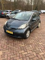 Toyota Aygo 1.0 12V Vvt-i 5DRS 2007 Grijs, Auto's, Voorwielaandrijving, 4 stoelen, 68 pk, Origineel Nederlands