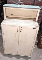 Kast kasten antiek ziekenhuis kastje, Antiek en Kunst, Ophalen