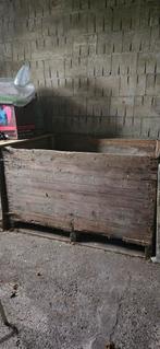 Kuubskist. Hout met gaas onderin., Ophalen, Gebruikt