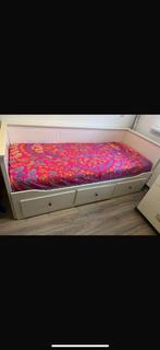 Uitschuifbare bed, Huis en Inrichting, Slaapkamer | Complete slaapkamers, Ophalen of Verzenden, Zo goed als nieuw, Tweepersoons