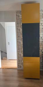 Pastoe Kledingkast Okergeel/Zwart, Huis en Inrichting, Kasten | Kledingkasten, Ophalen, Overige materialen, Gebruikt, Met hangruimte