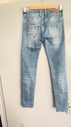 Jeans C.O.J. Gina medium blue Push Up Skinny, maat 26/30, Kleding | Dames, Spijkerbroeken en Jeans, Ophalen, Zo goed als nieuw