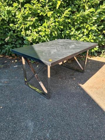 Nieuwe eettafel zwart mango Hongaarse punt 160x100cm €225 beschikbaar voor biedingen