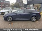 Toyota Corolla Touring Sports 1.8 Hybrid First Edition | DEM, Auto's, Toyota, 450 kg, 4 cilinders, Blauw, Origineel Nederlands