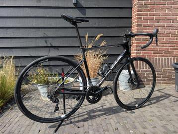 Giant Defy Ultegra Endurance + lichte DT Swiss PR1600 beschikbaar voor biedingen