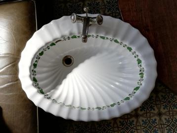 Bijzondere ovale inbouw wastafel klimop randje 62x49cm beschikbaar voor biedingen