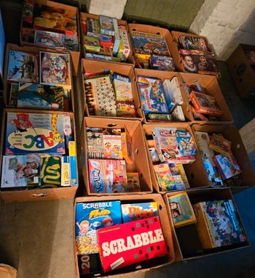 Grote partij spellen gezelschapsspellen puzzels bordspellen  beschikbaar voor biedingen