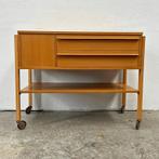 Vintage naaikistje op pootjes met 2 lades en klep, Huis en Inrichting, Kasten | Ladekasten, Ophalen, Gebruikt, 1 of 2 laden, Midcentury modern