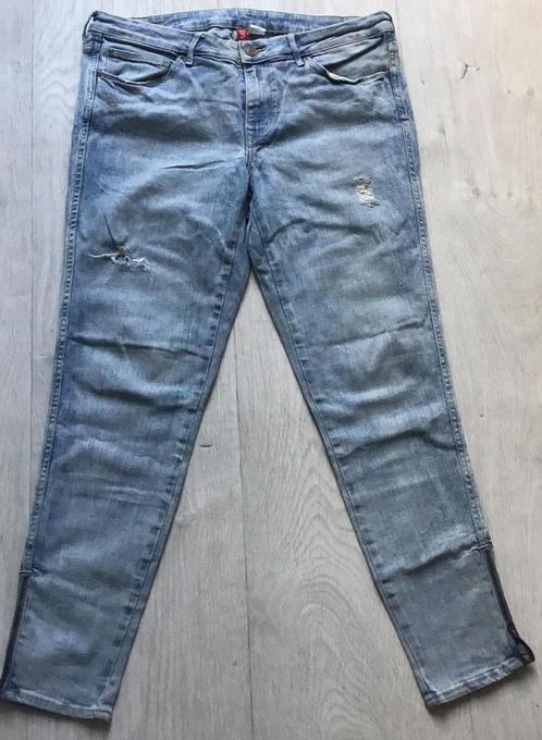 Spijkerbroek jeans maat 42 van Divided (H&M), Kleding | Dames, Spijkerbroeken en Jeans, Gedragen, W33 - W36 (confectie 42/44)