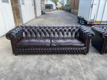 Xxl 245 breed originele Engelse chesterfield bank !!! beschikbaar voor biedingen