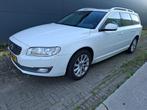 Volvo V70 2.0 D3 2016 Wit, Auto's, Volvo, Voorwielaandrijving, 1800 kg, 1969 cc, Wit