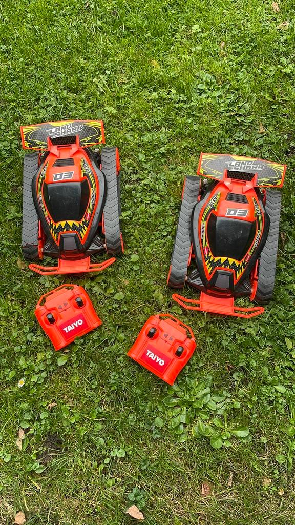 Taiyo Land Shark RC Auto's - Set van 2! 2 voor €15, Kinderen en Baby's, Speelgoed | Buiten | Voertuigen en Loopfietsen, Gebruikt