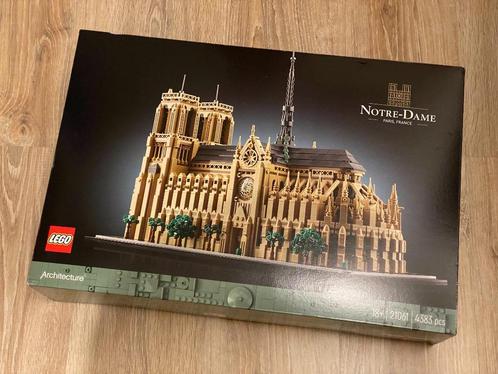 LEGO Architecture 21061 Notre-Dame van Parijs (NIEUW IN DOOS, Kinderen en Baby's, Speelgoed | Duplo en Lego, Nieuw, Lego, Complete set