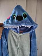 Stitch onesie, Kinderen en Baby's, Kinderkleding | Maat 134, Ophalen of Verzenden, Zo goed als nieuw, Jongen of Meisje, Nacht- of Onderkleding