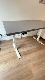 Verstelbaar werkbureau Ikea Rodulf, Huis en Inrichting, Bureaus, Ophalen, In hoogte verstelbaar, Zo goed als nieuw