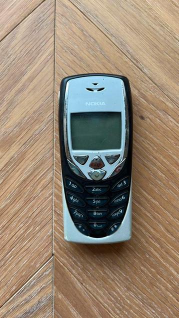 Nokia 8310 beschikbaar voor biedingen