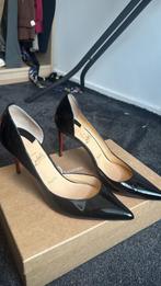 Christian louboutin hakken 39, Ophalen of Verzenden, Zo goed als nieuw, Zwart