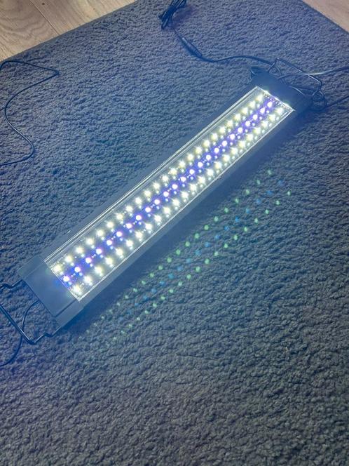 Aquarium verlichting uitschuifbaar, Dieren en Toebehoren, Vissen | Aquaria en Toebehoren, Zo goed als nieuw, Verlichting of Verwarming