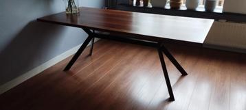 Eettafel 200x90 cm- kersenhout blad/zwart stalen frame beschikbaar voor biedingen