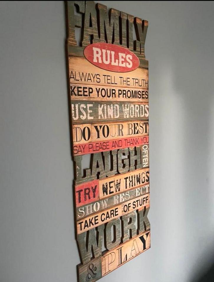 Groot houten wandbord Family Rules - 120 x 46 cm, Huis en Inrichting, Woonaccessoires | Tekstborden en Spreuken, Ophalen