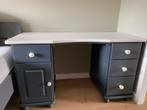 Te koop massief houten bureau, Huis en Inrichting, Bureaus, Ophalen, Zo goed als nieuw