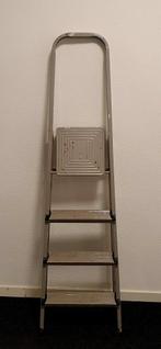 Te koop aangeboden Trap, Doe-het-zelf en Verbouw, Ladders en Trappen, Ophalen, Gebruikt, Minder dan 2 meter