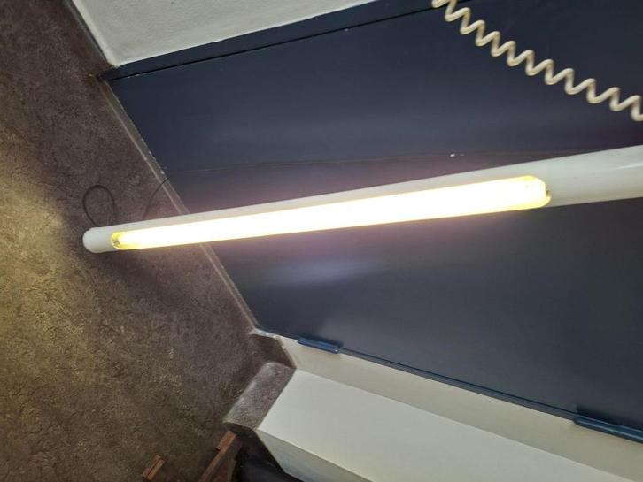 grote vintage TL tubelight hanglamp retro jaren 80 design, Huis en Inrichting, Lampen | Hanglampen, Gebruikt, 75 cm of meer, Metaal