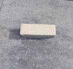 Witte betonklinkers. Toplaag van fijn wit grind, Tuin en Terras, Tegels en Klinkers, Ophalen, Zo goed als nieuw, Beton, Klinkers