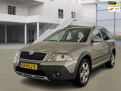 Skoda Octavia Combi 2.0 FSI Scout/4X4/XENON/NAVI, Auto's, Skoda, Bedrijf, Te koop, Octavia, 4x4, ABS, Airbags, Airconditioning