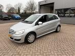 Mercedes-Benz B-Klasse 1.5 B160 5DRS CVT 2010 Grijs Automaat, Auto's, Mercedes-Benz, 1498 cc, Stoelverwarming, 14 km/l, Bedrijf