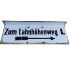 Emaille bord  Zum Lahnhöhenweg (Taunusklub), Verzamelen, Reclamebord, Gebruikt, Onbekend, Ophalen of Verzenden