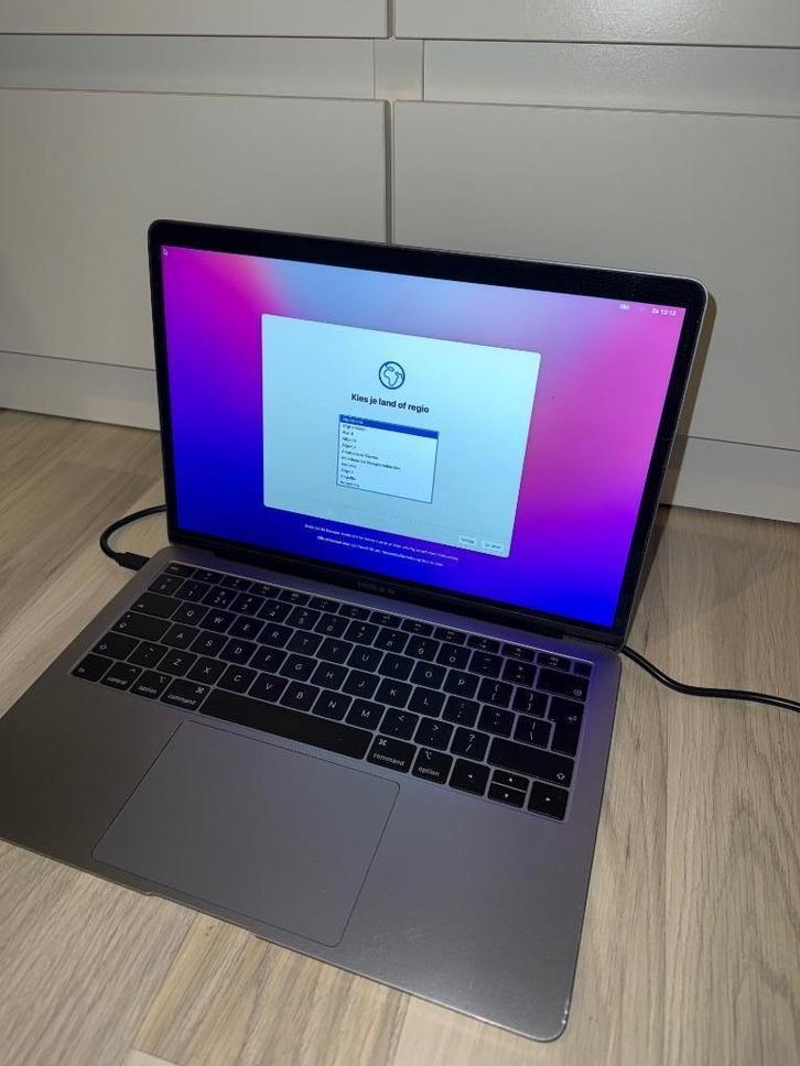 MacBook Air 13 inch space grey 2018/19, Computers en Software, Apple Macbooks, Gebruikt, MacBook Air, 13 inch, Minder dan 2 Ghz