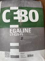 2 zakken 23kg CEBO Egaline CT-C25-F5 Egalisatiemortel, Doe-het-zelf en Verbouw, Overige Doe-het-zelf en Verbouw, Ophalen, Nieuw