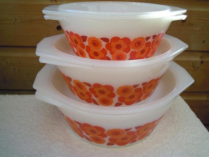 Set Arcopal schalen Lotus, Huis en Inrichting, Keuken | Servies, Bord(en), Wedgwood, Aardewerk, Ophalen of Verzenden