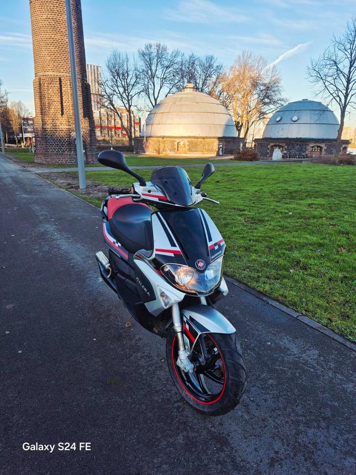 Gilera Runner 70cc, Fietsen en Brommers, Scooters | Piaggio, Zo goed als nieuw, Overige modellen, Tweetakt, Ophalen of Verzenden
