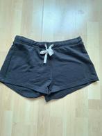 Zwart stoffen broekje - maat M, Kleding | Dames, Broeken en Pantalons, Maat 38/40 (M), Kort, Zwart, Ophalen of Verzenden