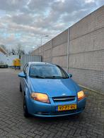 Daewoo Kalos 1.4 2004 Blauw, Auto's, Daewoo, 4 cilinders, Blauw, Origineel Nederlands, Handgeschakeld