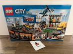 Lego City 60097 Stadsplein - Nieuw in gesealde doos !, Kinderen en Baby's, Speelgoed | Duplo en Lego, Ophalen of Verzenden, Nieuw