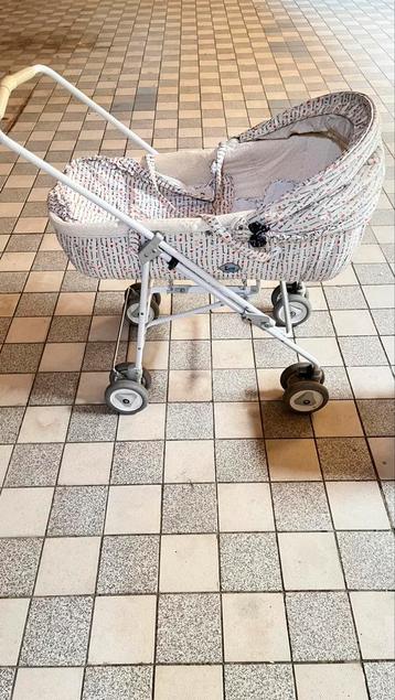 Gratis kinderwagen  beschikbaar voor biedingen