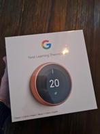 Google Nest Learning Thermostat V3 Nieuw met bon en stekker, Doe-het-zelf en Verbouw, Thermostaten, Nieuw, Slimme thermostaat