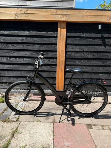 Stevige 24 inch damesfiets 3 versnellingen in goede staat beschikbaar voor biedingen