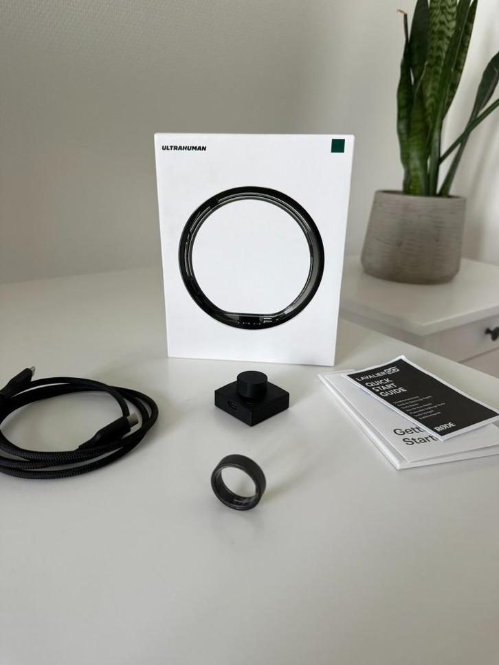 Ultrahuman Ring Air - SIZE 11, Sieraden, Tassen en Uiterlijk, Activity trackers, Zo goed als nieuw, Android, Zwart, Waterdicht