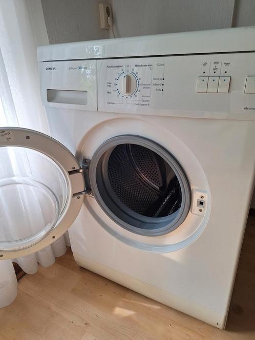 Nette Siemens wasmachine 1200 toeren, Witgoed en Apparatuur, Wasmachines, Gebruikt, Voorlader, 8 tot 10 kg, 85 tot 90 cm, 1200 tot 1600 toeren