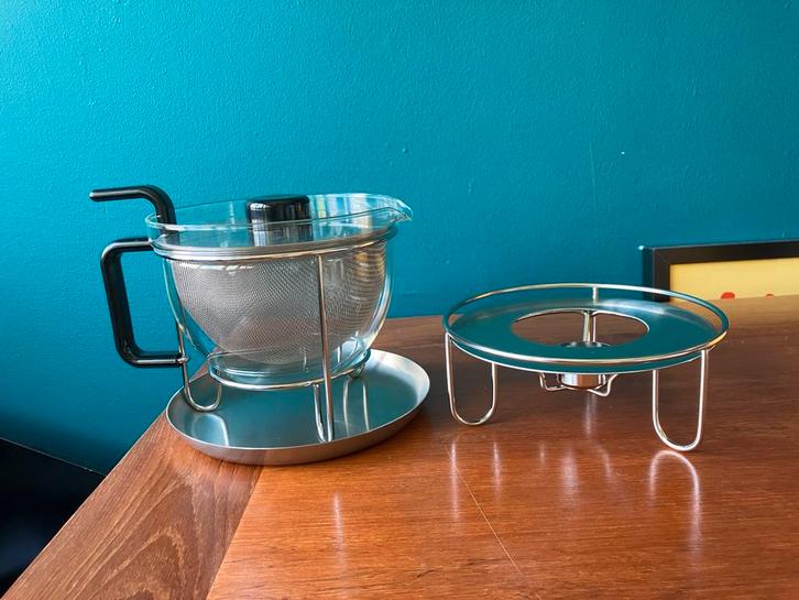 Theepot Mono en warmer, Huis en Inrichting, Keuken | Servies, Zo goed als nieuw, Overige typen, Overige stijlen, Ophalen