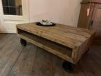 Nieuwe industriele salontafel op ijzeren wielen, Ophalen, 100 tot 150 cm, Nieuw, 50 tot 100 cm