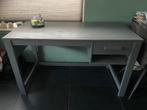 Grijs bureau van Woood, Ophalen, Zo goed als nieuw