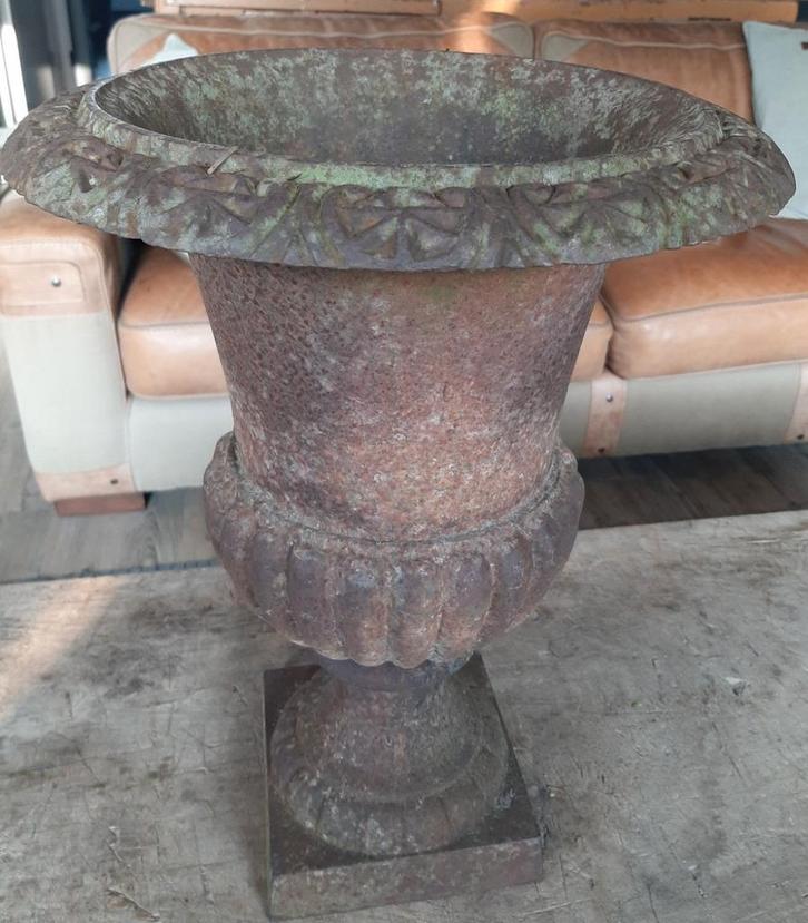 Gietijzeren vaas, Tuin en Terras, Tuinvazen, Ophalen of Verzenden