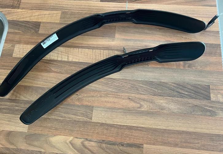 Decathlon spatbordset voor fiets met 24 of 26 inch wielen, Fietsen en Brommers, Fietsaccessoires | Overige Fietsaccessoires, Nieuw