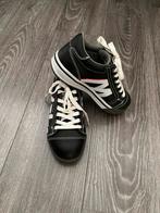 Sportieve veiliygheidsschoenen Maat 36, Ophalen of Verzenden, Zo goed als nieuw, Sneakers of Gympen